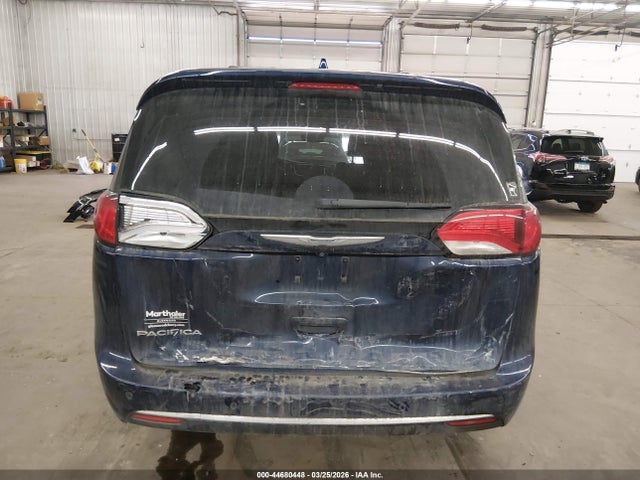 Продаж на аукціоні авто 2017 Chrysler Pacifica Touring-l Plus, vin: 2C4RC1EG4HR647707, номер лоту: 44680448