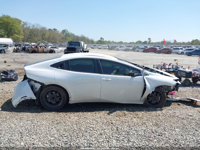 Продаж на аукціоні авто 2024 Toyota Prius Le, vin: JTDACAAU4R3041875, номер лоту: 44680452