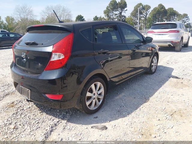 KMHCU5AEXEU196338 Hyundai ACCENT SE