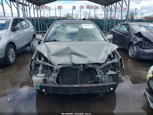 2004 Toyota Corolla Le მანქანა იყიდება აუქციონზე, vin: JTDBR32E742032396, აუქციონის ნომერი: 44680492