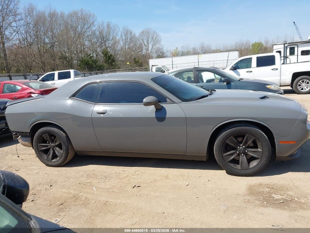 2018 Dodge Challenger Sxt მანქანა იყიდება აუქციონზე, vin: 2C3CDZAG2JH321511, აუქციონის ნომერი: 44680510