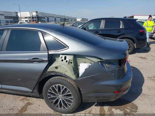 2019 VOLKSWAGEN JETTA 3VWEB7BU1KM233293 Photo 5