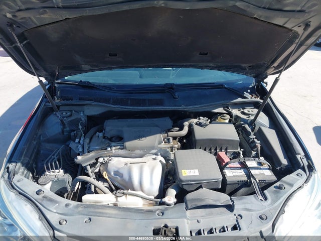 44680530 :رقم المزاد ، 4T1BF1FK5HU311364 vin ، 2017 Toyota Camry Le مزاد بيع