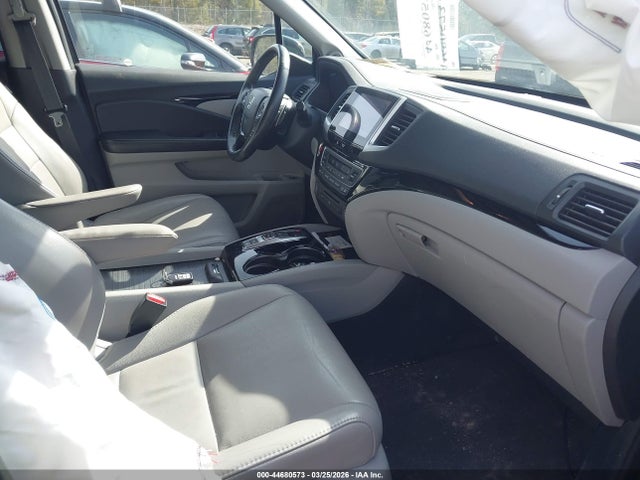 Honda Pilot Touring 2017 5FNYF6H94HB094422 Image 5