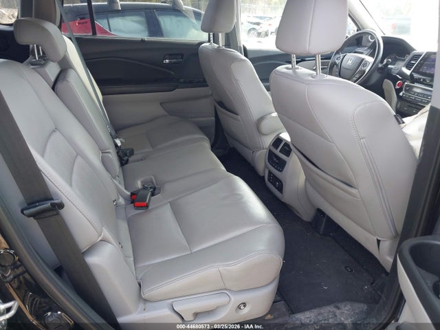 Honda Pilot Touring 2017 5FNYF6H94HB094422 Image 8