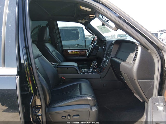 5LMJJ2HT6GEL03558 Lincoln Navigator Select