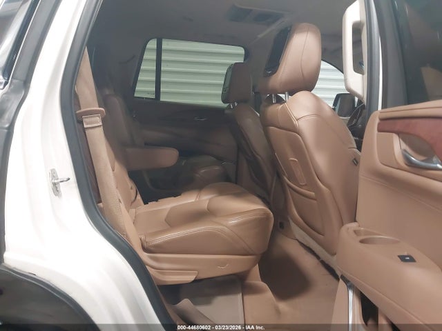 2015 Cadillac Escalade Platinum მანქანა იყიდება აუქციონზე, vin: 1GYS4PKJ0FR601760, აუქციონის ნომერი: 44680602