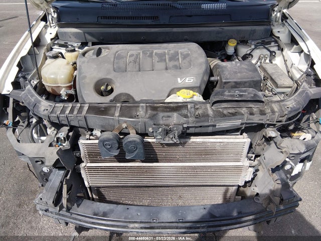3C4PDCGG2JT517277 Dodge Journey Crossroad