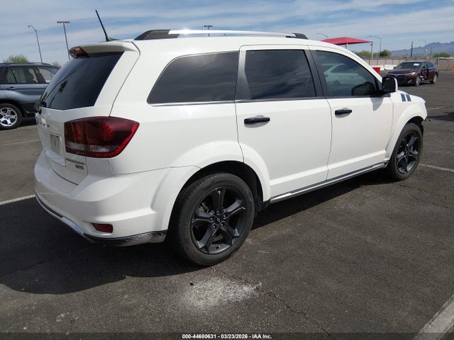3C4PDCGG2JT517277 Dodge Journey Crossroad