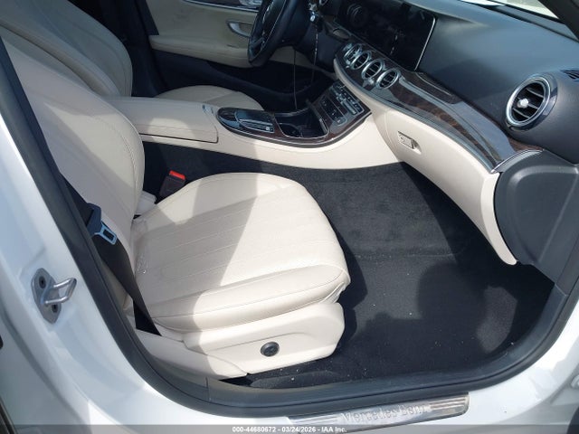 Продажа на аукционе авто 2021 Mercedes-benz E 350, vin: W1KZF8DB8MA920917, номер лота: 44680672