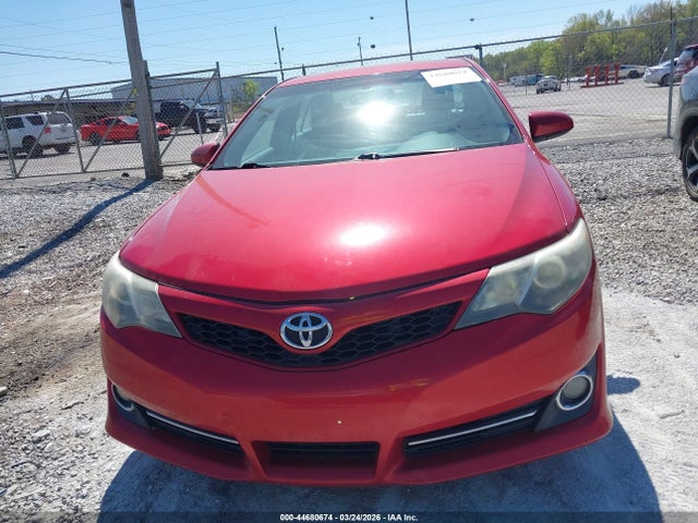 Aukcja sprzedaży 2014 Toyota Camry Se, vin: 4T1BF1FK4EU855365, numer aukcji: 44680674