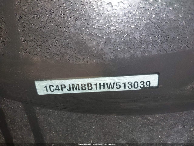 44680681 :رقم المزاد ، 1C4PJMBB1HW513039 vin ، 2017 Jeep Cherokee Trailhawk 4x4 مزاد بيع