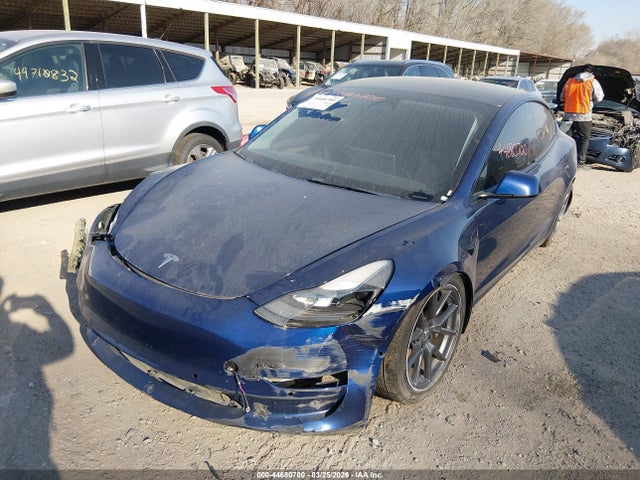 44680700 :رقم المزاد ، 5YJ3E1EB1NF184680 vin ، 2022 Tesla Model 3 Long Range Dual Motor All-wheel Drive مزاد بيع
