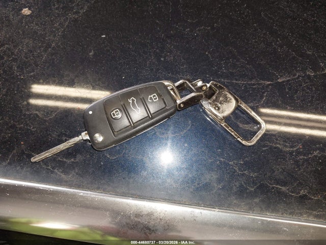 2012 AUDI A3 WAUMFAFM6CA025691 Photo 10