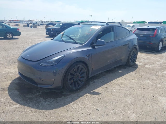 7SAYGDEFXNF523279 Tesla Model Y Performance Dual Motor All-wheel Drive