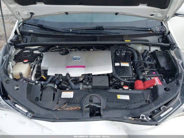 JTDKARFU5G3011637 Toyota Prius Four Touring