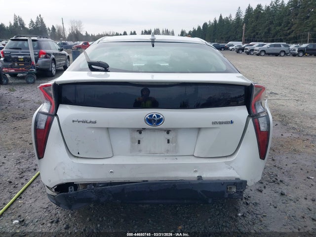 JTDKARFU5G3011637 Toyota Prius Four Touring
