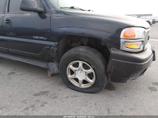 44680746 :رقم المزاد ، 1GKFK66U22J272990 vin ، 2002 Gmc Yukon Xl 1500 Denali مزاد بيع