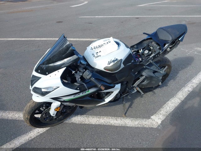 44680748 :رقم المزاد ، JKBZXJE19EA011306 vin ، 2014 Kawasaki Zx636 E مزاد بيع