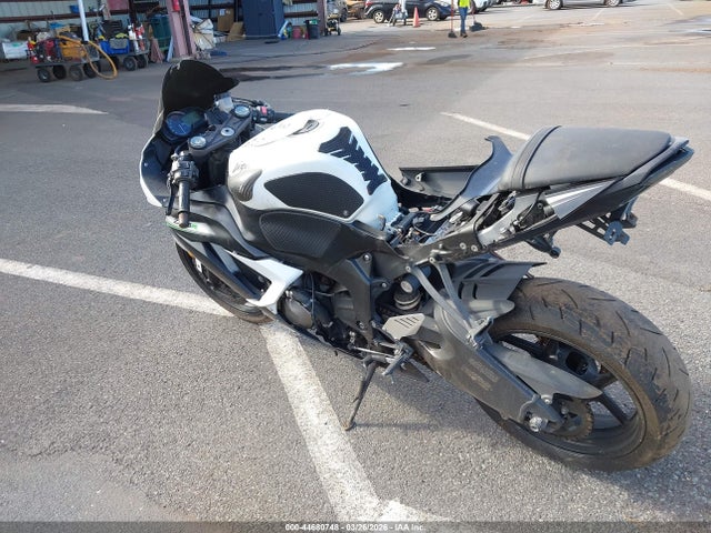 44680748 :رقم المزاد ، JKBZXJE19EA011306 vin ، 2014 Kawasaki Zx636 E مزاد بيع
