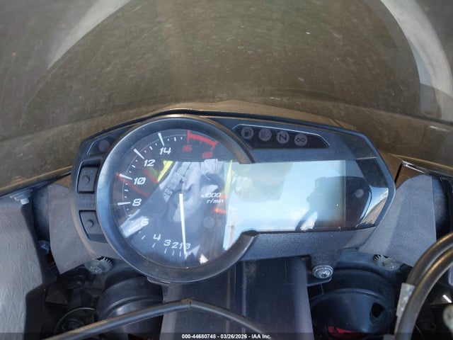 44680748 :رقم المزاد ، JKBZXJE19EA011306 vin ، 2014 Kawasaki Zx636 E مزاد بيع