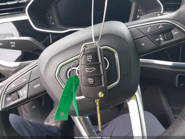 Продажа на аукционе авто 2022 Audi Q3 Premium Plus 45 Tfsi S Line Quattro Tiptronic, vin: WA1EECF35N1143421, номер лота: 44680759