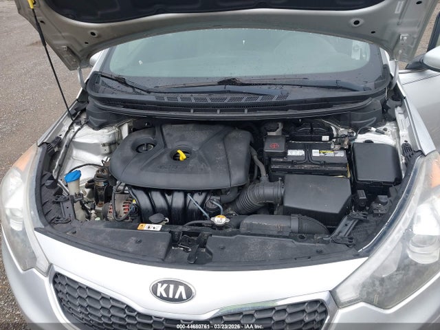 44680761 :رقم المزاد ، KNAFX5A83F5272638 vin ، 2015 Kia Forte Ex مزاد بيع