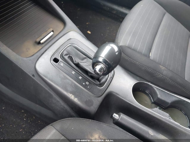 44680761 :رقم المزاد ، KNAFX5A83F5272638 vin ، 2015 Kia Forte Ex مزاد بيع