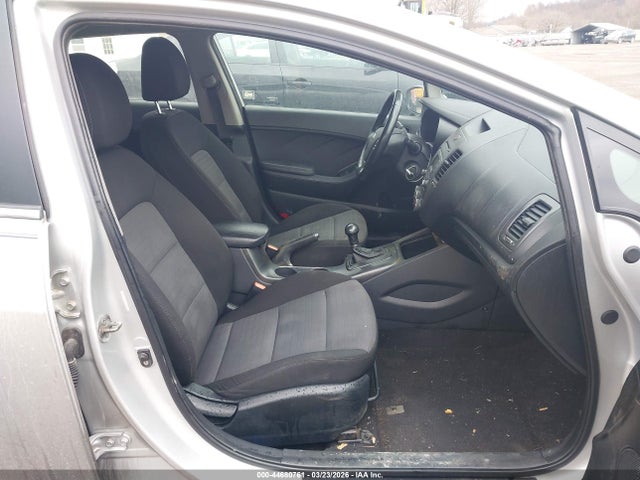 44680761 :رقم المزاد ، KNAFX5A83F5272638 vin ، 2015 Kia Forte Ex مزاد بيع