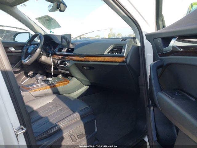 2020 Audi Q5 Premium 45 Tfsi Quattro S Tronic/titanium Premium 45 Tfsi Quattro S Tronic მანქანა იყიდება აუქციონზე, vin: WA1ANAFY5L2061548, აუქციონის ნომერი: 44680786