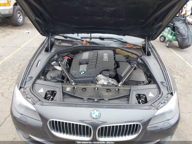 44680792 :رقم المزاد ، WBAFR1C53BDS36650 vin ، 2011 Bmw 528i مزاد بيع
