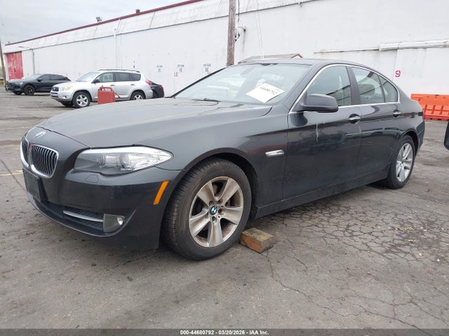 44680792 :رقم المزاد ، WBAFR1C53BDS36650 vin ، 2011 Bmw 528i مزاد بيع
