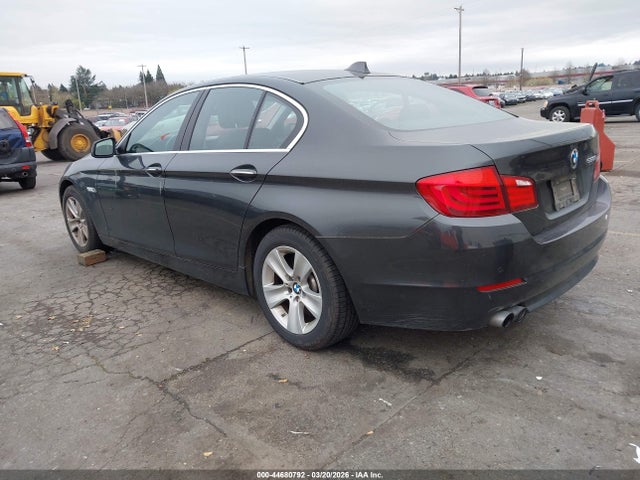 44680792 :رقم المزاد ، WBAFR1C53BDS36650 vin ، 2011 Bmw 528i مزاد بيع