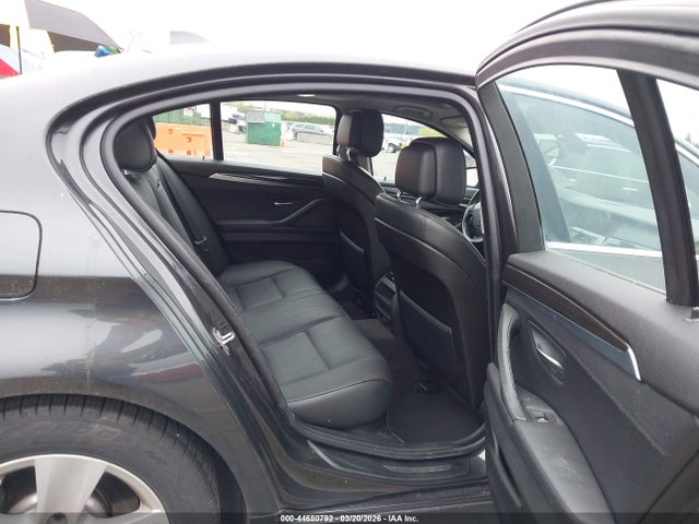 44680792 :رقم المزاد ، WBAFR1C53BDS36650 vin ، 2011 Bmw 528i مزاد بيع