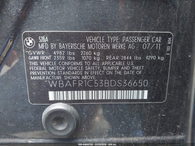 44680792 :رقم المزاد ، WBAFR1C53BDS36650 vin ، 2011 Bmw 528i مزاد بيع