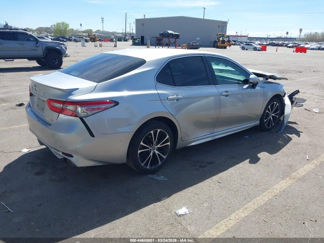 Продаж на аукціоні авто 2018 Toyota Camry Se, vin: 4T1B11HK4JU592011, номер лоту: 44680801