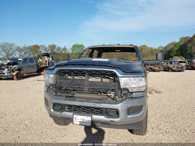 44680802 :رقم المزاد ، 3C6UR5CL9LG147256 vin ، 2020 Ram 2500 Tradesman  4x4 6'4 Box مزاد بيع