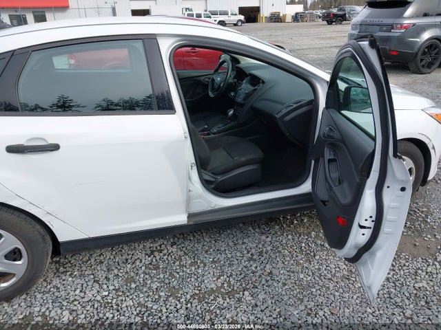 2018 FORD FOCUS 1FADP3E21JL302556 Photo 4