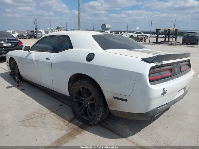 2016 Dodge Challenger Sxt Plus მანქანა იყიდება აუქციონზე, vin: 2C3CDZAG8GH195177, აუქციონის ნომერი: 44680832