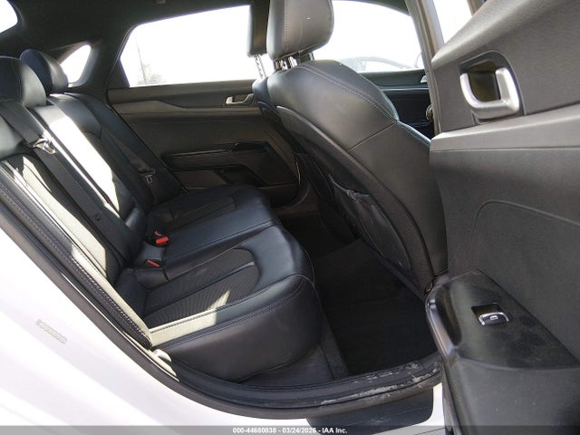 5XXG64J21NG098076 KIA K5 Gt-line