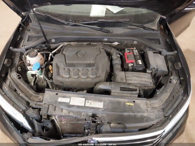 Продаж на аукціоні авто 2018 Volkswagen Passat 2.0t R-line/2.0t S, vin: 1VWAA7A30JC017915, номер лоту: 44680839