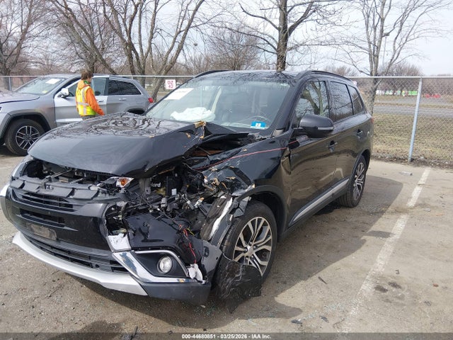2016 MITSUBISHI OUTLANDER JA4AZ3A39GZ042462 Photo 1