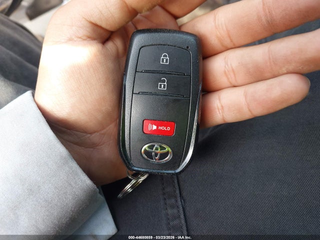 2024 TOYOTA PRIUS JTDACAAU2R3048632 Photo 10