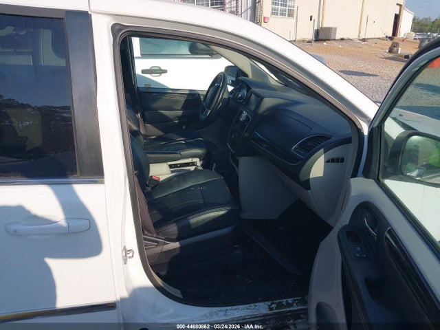 Продаж на аукціоні авто 2015 Chrysler Town & Country Touring, vin: 2C4RC1BG2FR741926, номер лоту: 44680862
