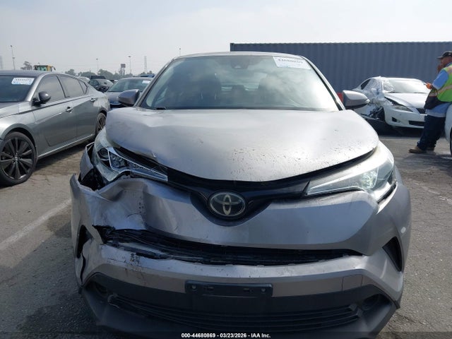 Toyota C-HR XLE 2018 NMTKHMBX9JR044885 Image 12