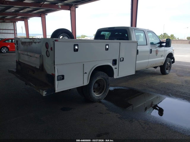 Ford F-350 Chassis Xl 2015 1FD8W3HT7FEB13193 Image 4