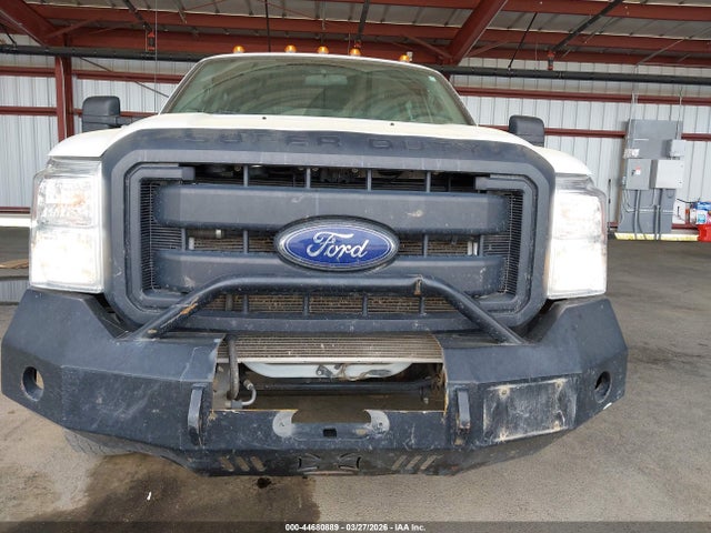 Ford F-350 Chassis Xl 2015 1FD8W3HT7FEB13193 Image 14