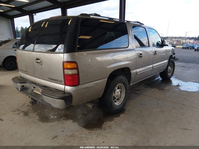 2001 CHEVROLET SUBURBAN 1500 3GNFK16T81G131886 Photo 3