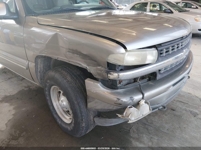 2001 CHEVROLET SUBURBAN 1500 3GNFK16T81G131886 Photo 5