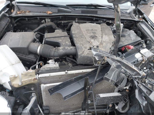 44680912 :رقم المزاد ، 3TMCZ5AN2JM140205 vin ، 2018 Toyota Tacoma Sr V6 مزاد بيع